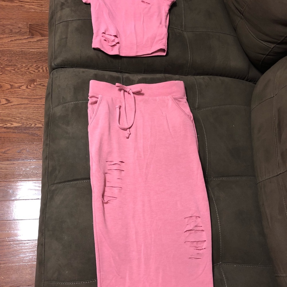 Pink set - Picture 2 of 2